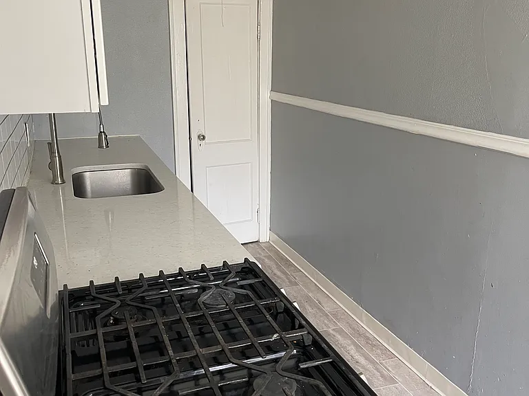 2 Milton St #1F — Photo 3