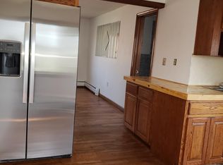 19 Plymouth St FLOOR 2, Hartford, CT 06114
