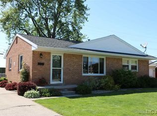 408 Feeman Ct, Adrian, MI 49221