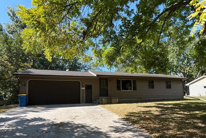 217 Maple Ln SW, Saint Michael, MN 55376 | Zillow