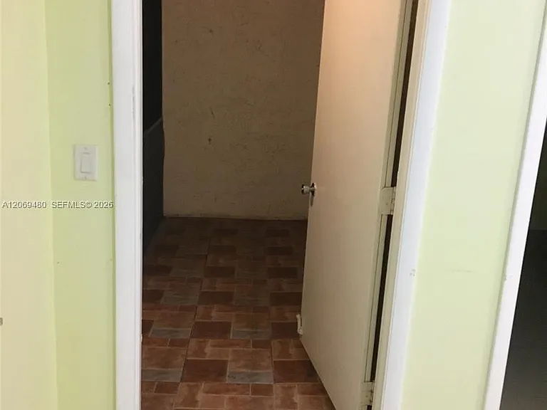 212 Lake Frances Dr #1 — Photo 4
