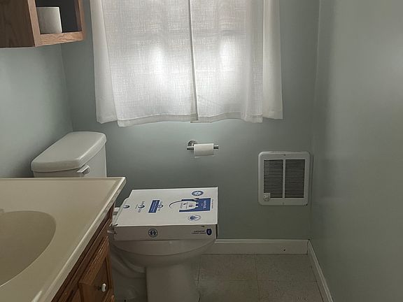 5th image of 12 Tarbox St
