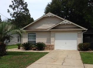 2 Courtney Ln, Crestview, FL 32539
