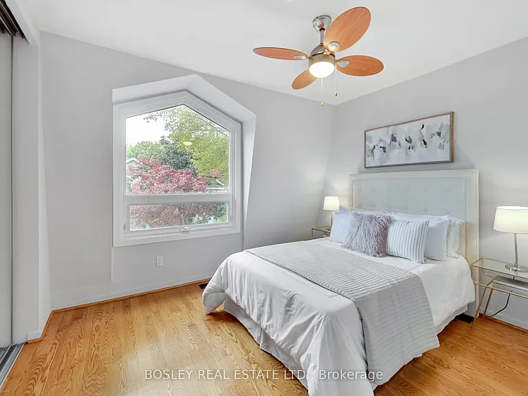 140 Helendale Ave — Photo 23