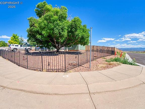 3rd image of 206 Indian Hills Rd