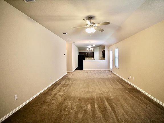 3rd image of 5101 Martinsburg Sq