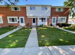 20259 Fifteen Mile Rd, Clinton Township, MI 48035