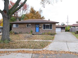 26388 Grobbel Ave, Warren, MI 48091