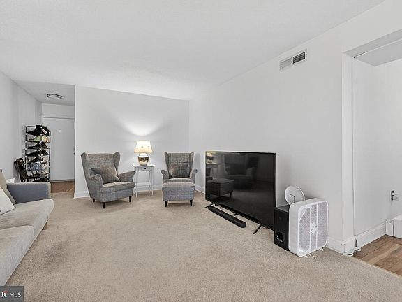 5th image of 8695 Greenbelt Rd APT 201