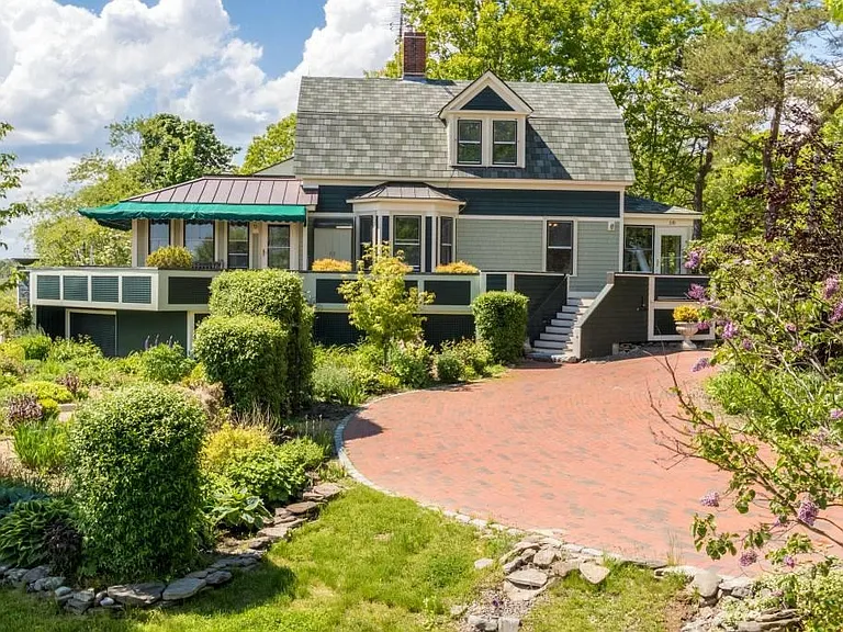 10 Sea Rd — Photo 2