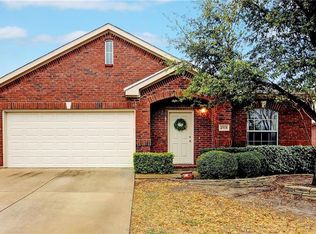 4518 Water Meadow Dr, Sachse, TX 75048