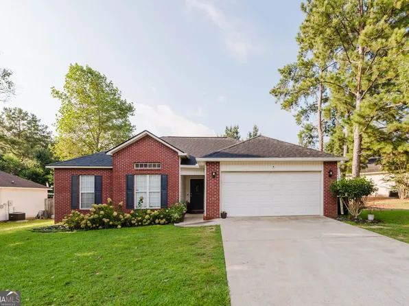 111 Saint Brendands Dr, Bonaire, GA 31005