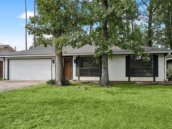 275 Oakwood Dr, Mandeville, LA 70448