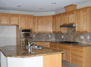 662 Otis Dr, Ripon, CA 95366