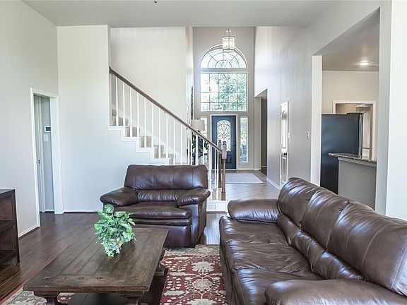 5th image of 11006 Brighton Gardens Dr
