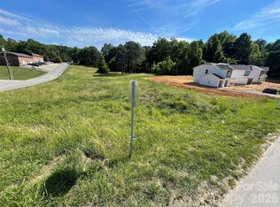 108 Longview St, Lexington, NC 27295