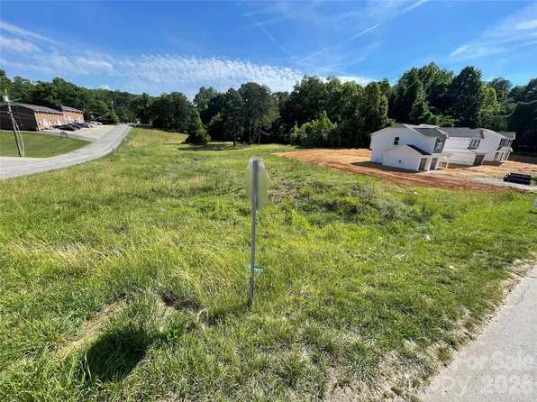 108 Longview St, Lexington, NC 27295