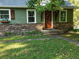 1202 W North St, Carbondale, IL 62901