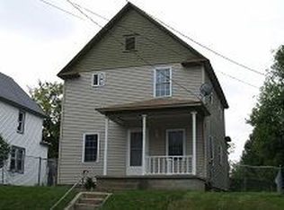 1060 Logan St SE, Grand Rapids, MI 49506