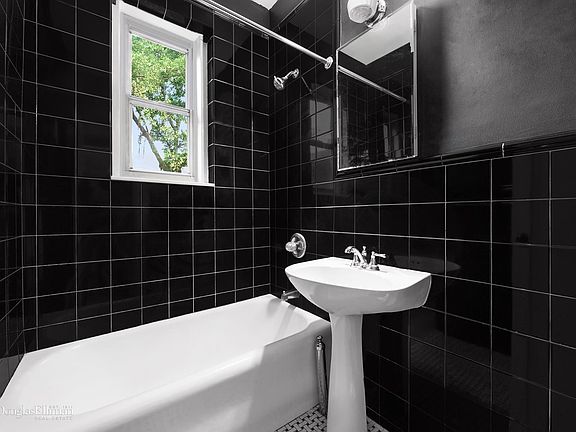 3rd image of 344 W 12th St APT 4G
