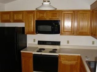 255 Black Oak Dr, Lancaster, PA 17602