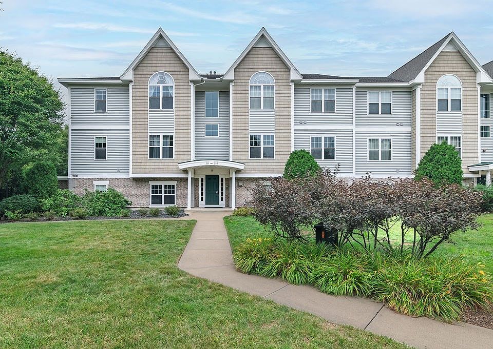1st image of 200 Roger Williams Ave Unit 205