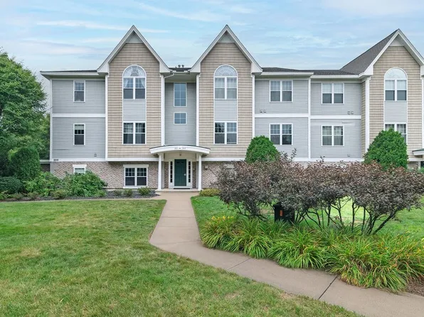 200 Roger Williams Ave Unit 205, Rumford, RI 02916