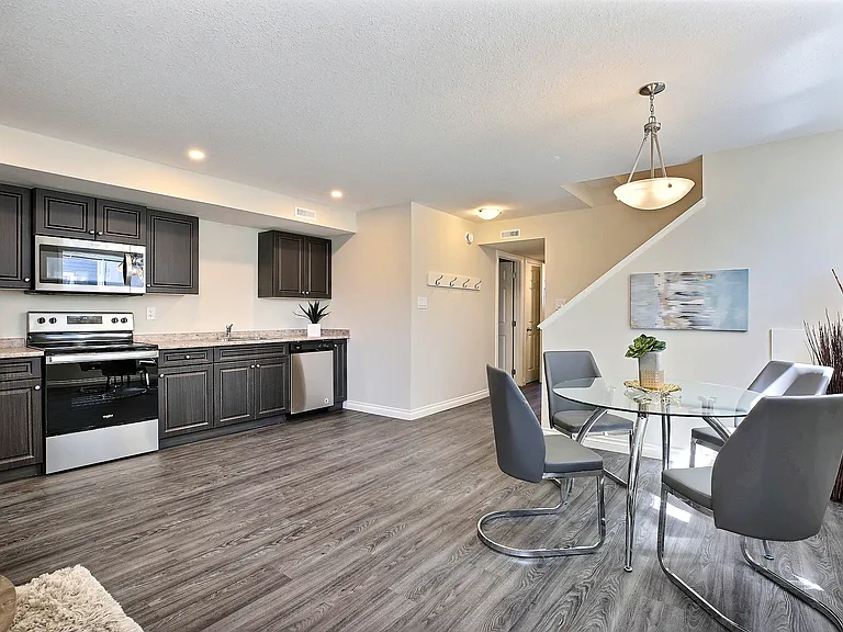 4342 E Keller Ave — Photo 2