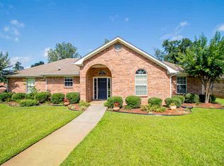 1811 Chisolm Trl, Longview, TX 75605