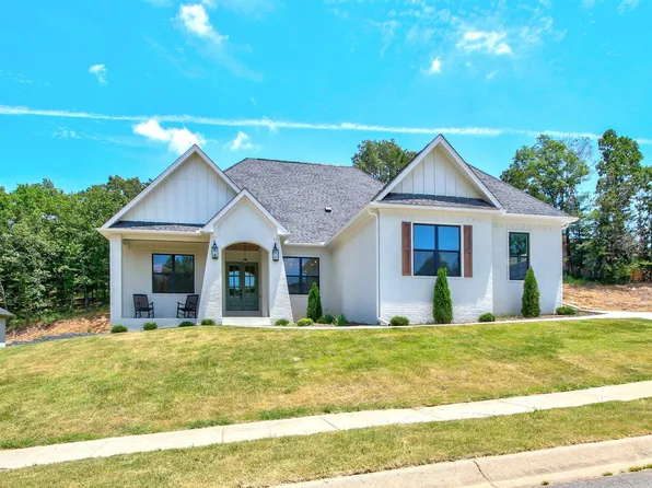 915 Valley Crk, North Little Rock, AR 72116