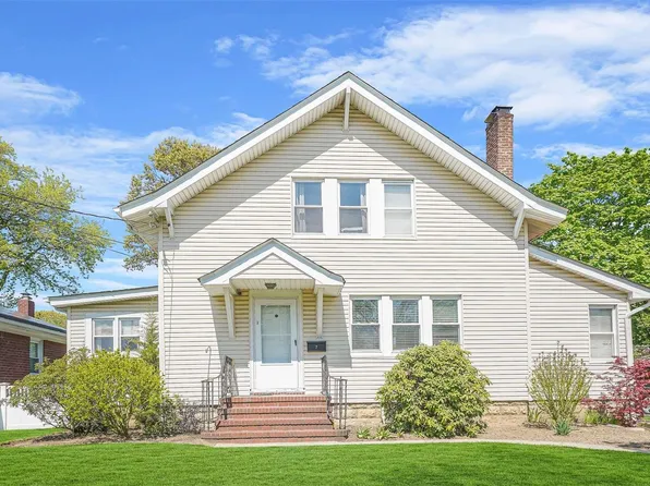 7 Cherry Street, Valley Stream, NY 11581
