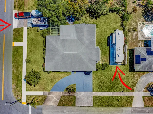 206 Evergreen Drive, Lake Park, FL 33403