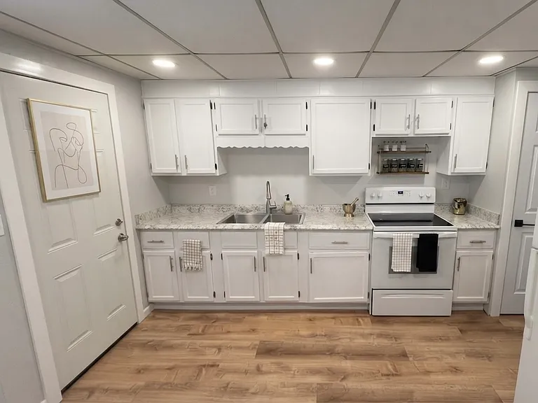 S Linden St — Photo 1