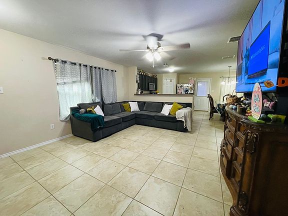 4th image of 2038 Port Miami St