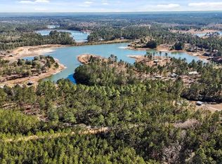 17 Mitchell Rd, Leakesville, MS 39451