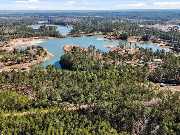 17 Mitchell Rd, Leakesville, MS 39451