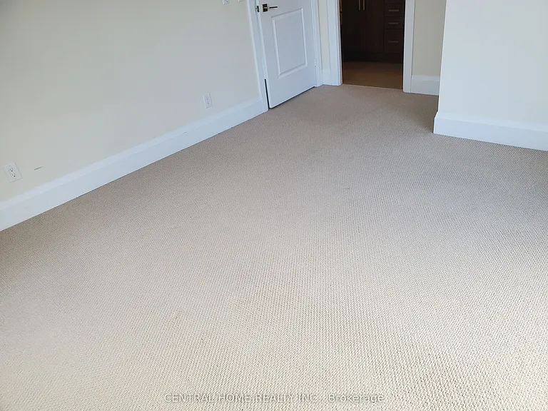 1 Old Mill Dr #825 — Photo 16