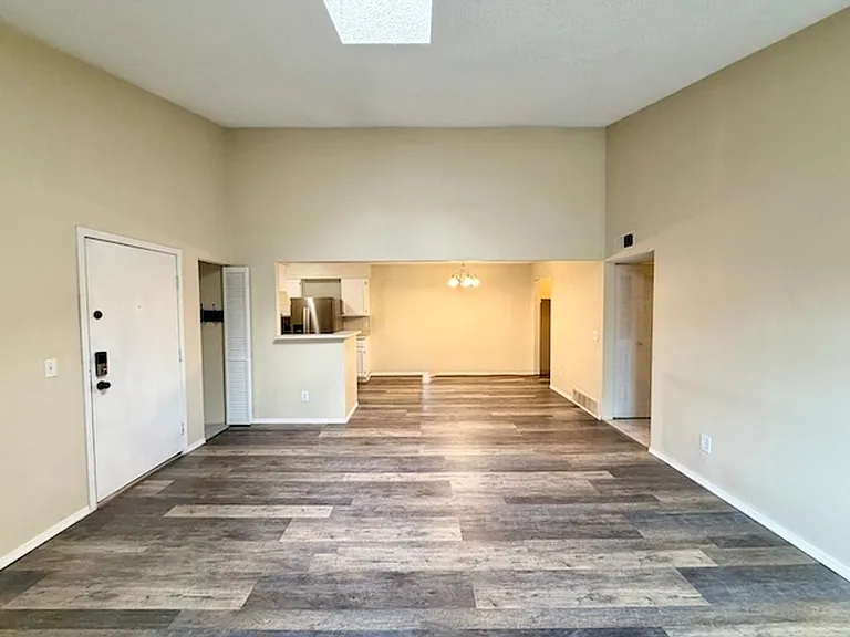 337 Wright St #302 — Photo 11
