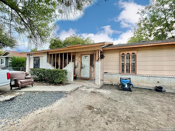 2nd image of 9226 nagel st