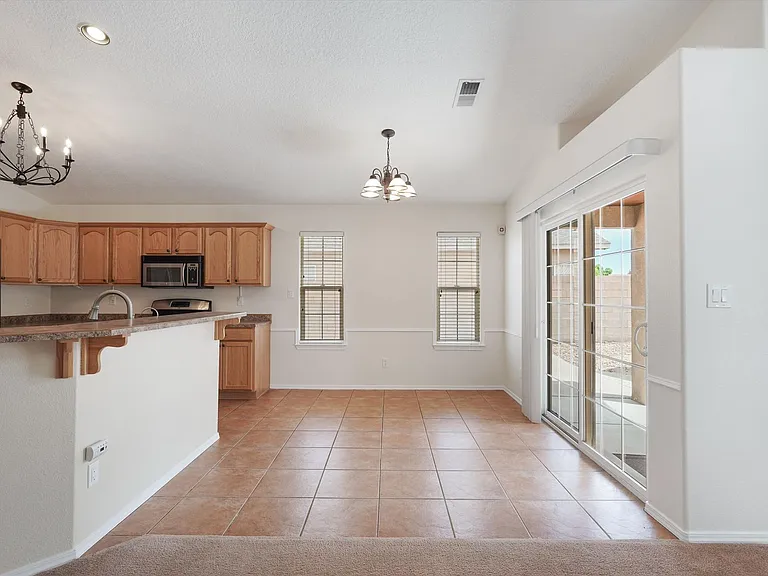 8620 Casa Verde Ave NW — Photo 11