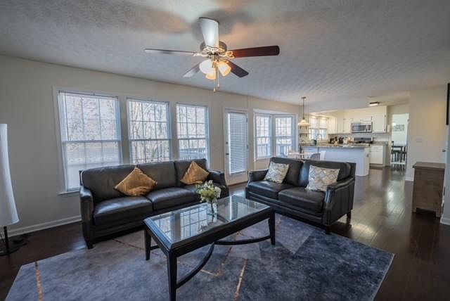 1st image of 4065 Spinnaker Dr