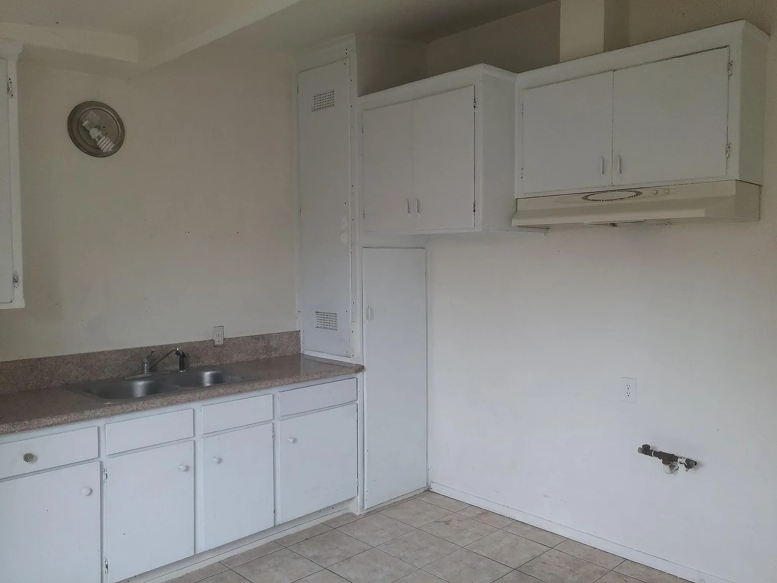 2 bed, 825 sqft, $1,800 — Photo 3