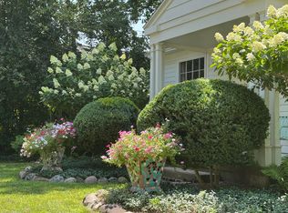 37 Chestnut St, Douglas, MI 49406