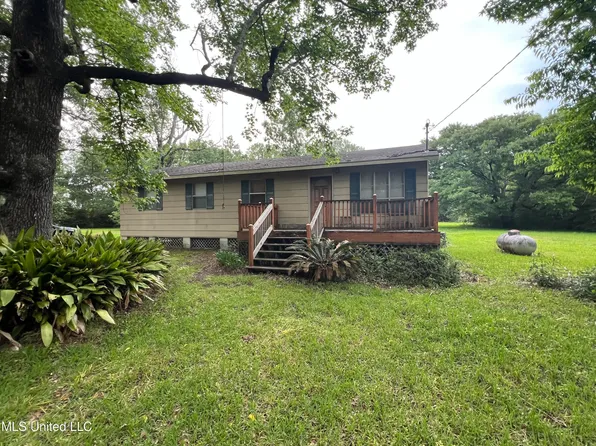 22640 Blackwell Farm Rd, Saucier, MS 39574