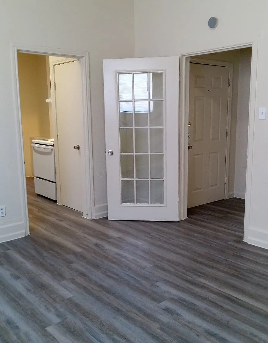 4 bed, 1329 sqft, $1,199 — Photo 4