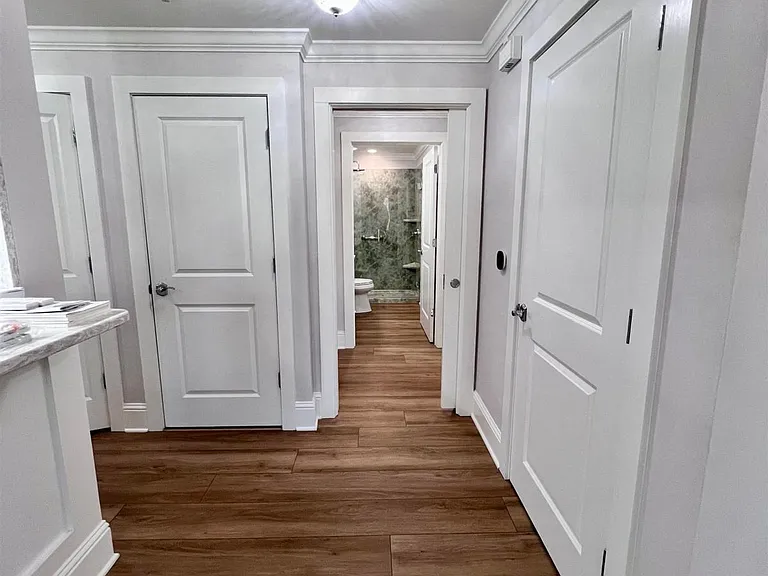 1040 Creekside #D — Photo 30