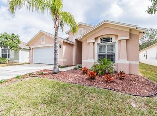 1122 Barclay Wood Dr, Ruskin, FL 33570