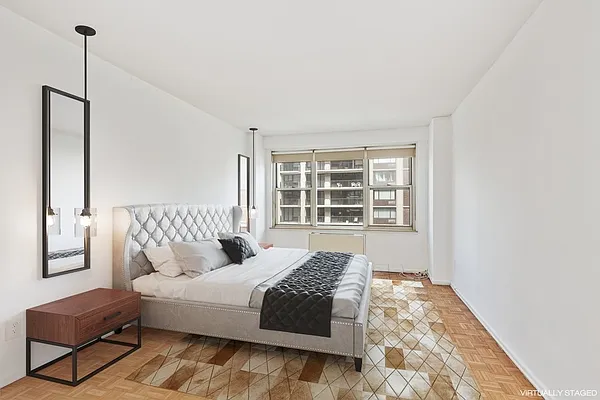 Sold by Corcoran | media 14