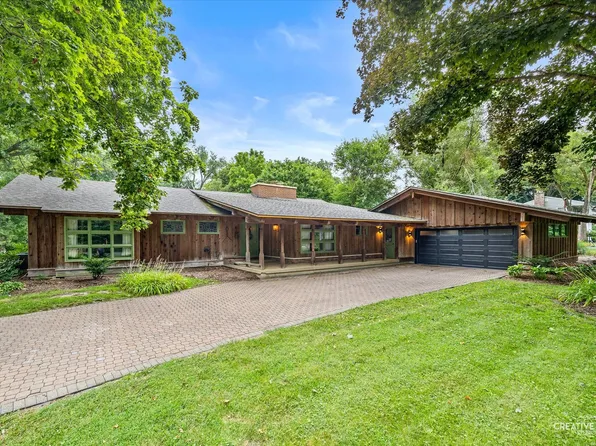 5N471 Billy Burns Rd, Wayne, IL 60184
