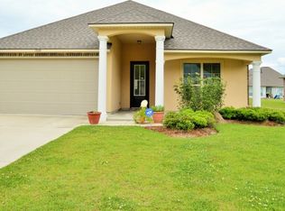 17650 Hoods Ridge Dr, Prairieville, LA 70769